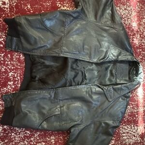Vintage 100% leather bomber jacket